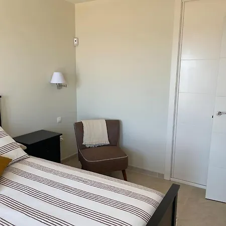 Vivienda Adosada En Castillo, Apartmán *
